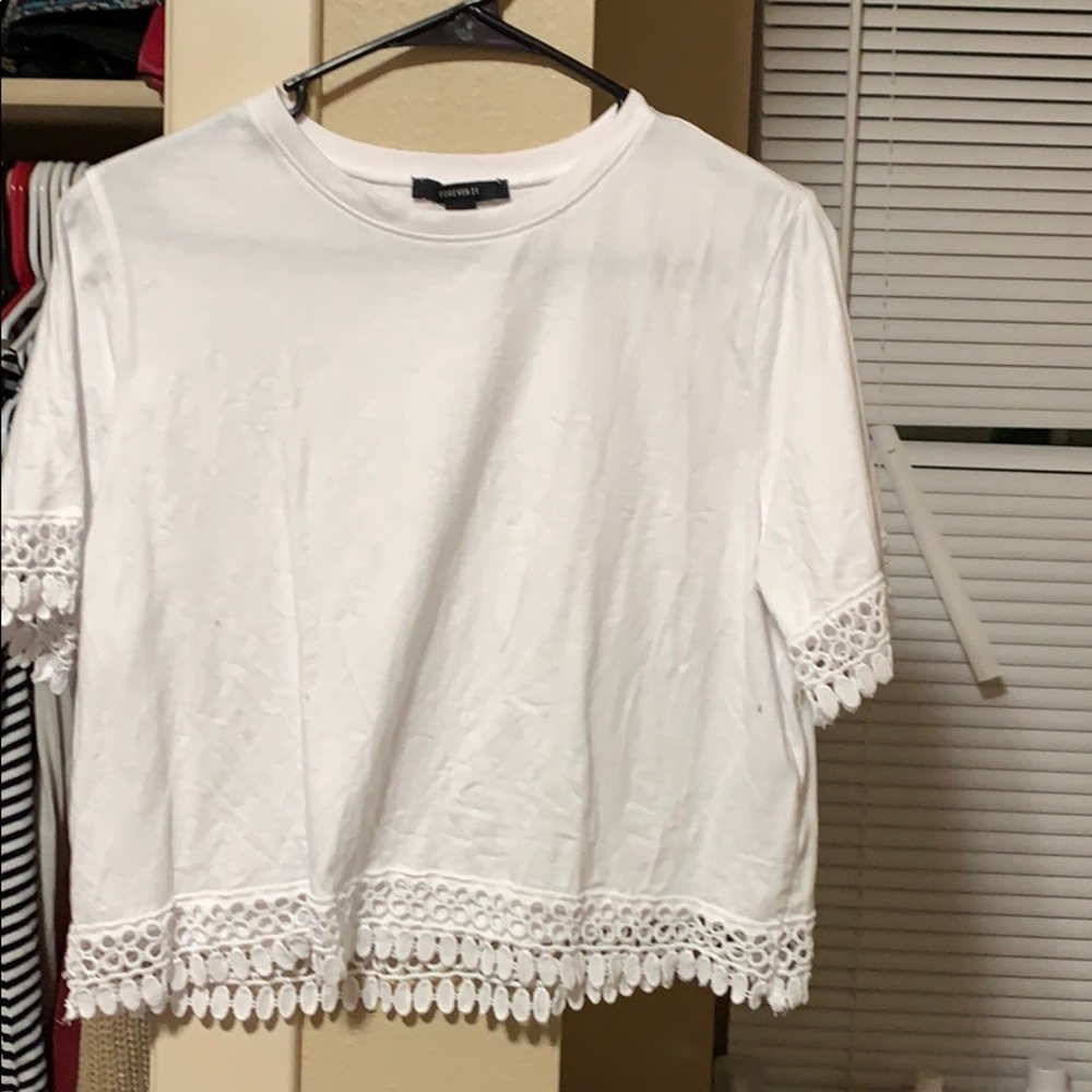 FOREVER 21 white crop top